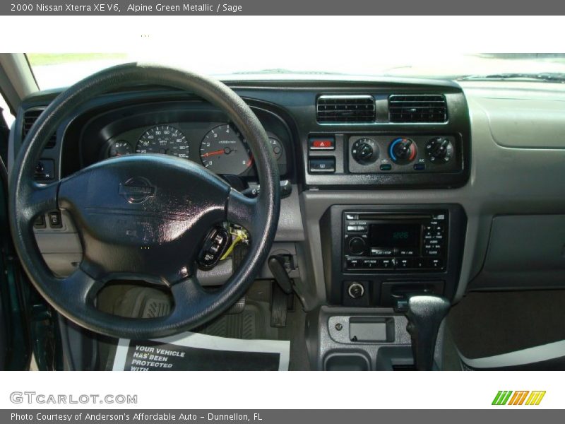 Alpine Green Metallic / Sage 2000 Nissan Xterra XE V6