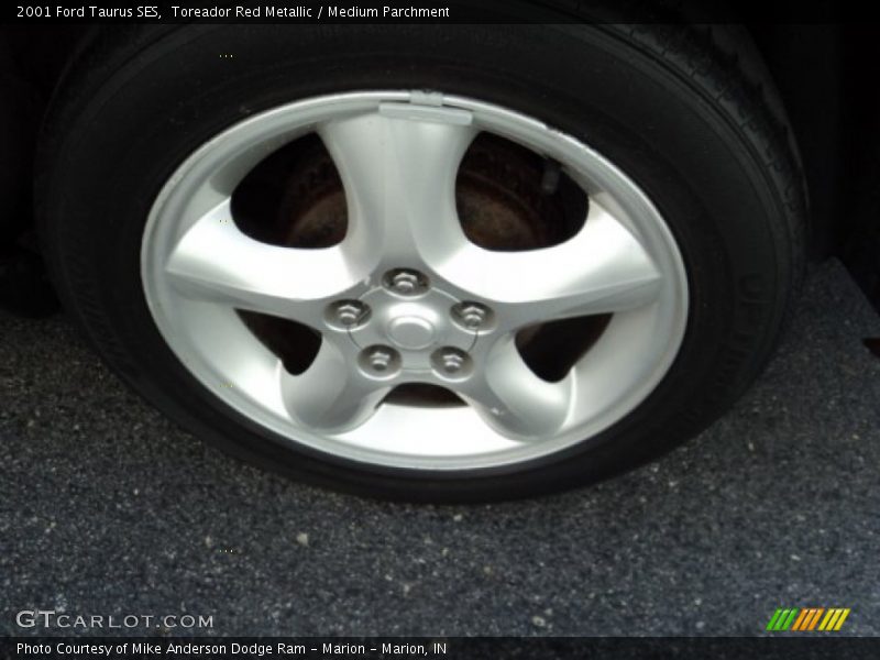 Toreador Red Metallic / Medium Parchment 2001 Ford Taurus SES