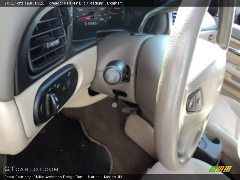 Toreador Red Metallic / Medium Parchment 2001 Ford Taurus SES