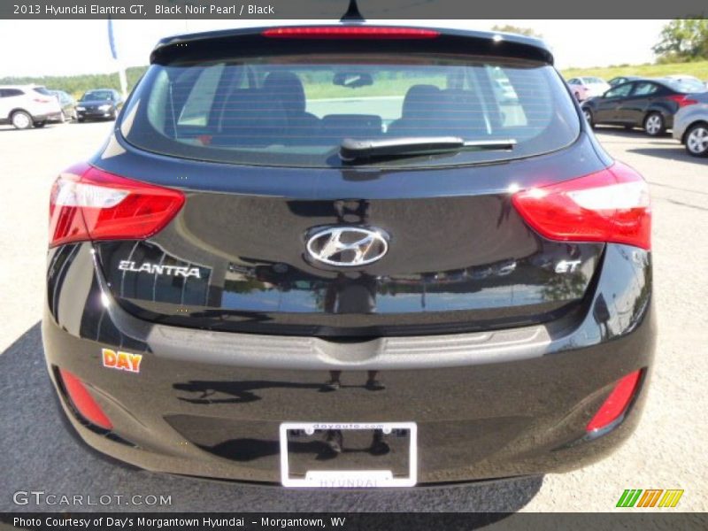 Black Noir Pearl / Black 2013 Hyundai Elantra GT