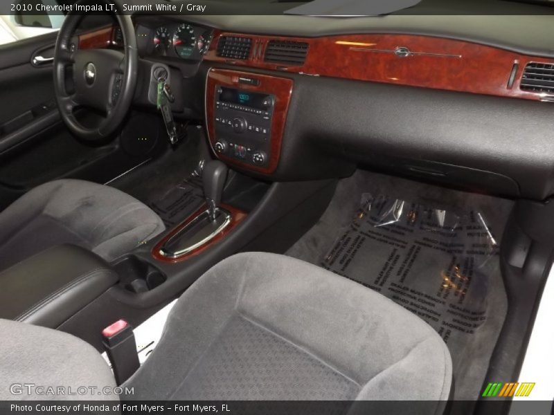 Summit White / Gray 2010 Chevrolet Impala LT
