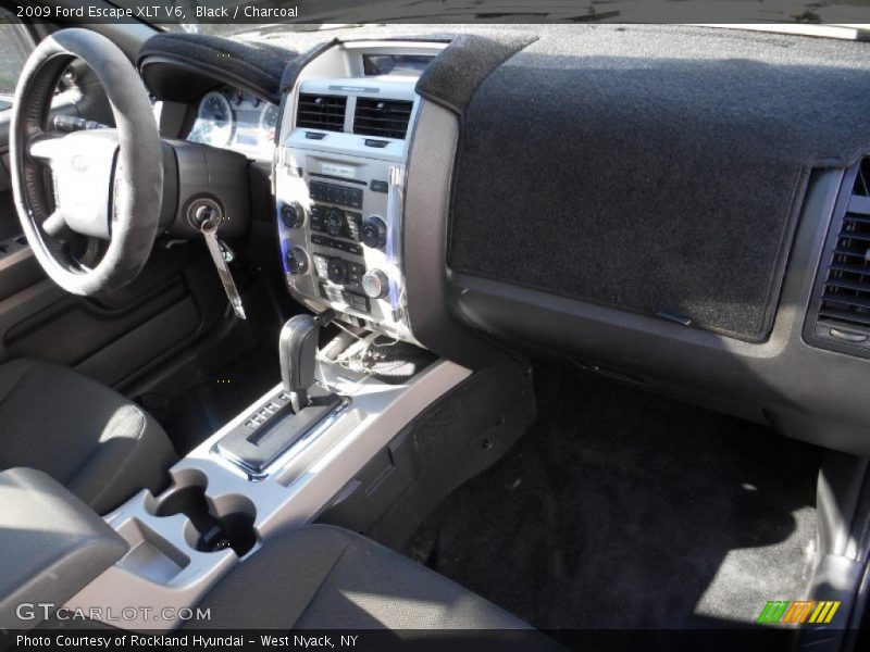Black / Charcoal 2009 Ford Escape XLT V6