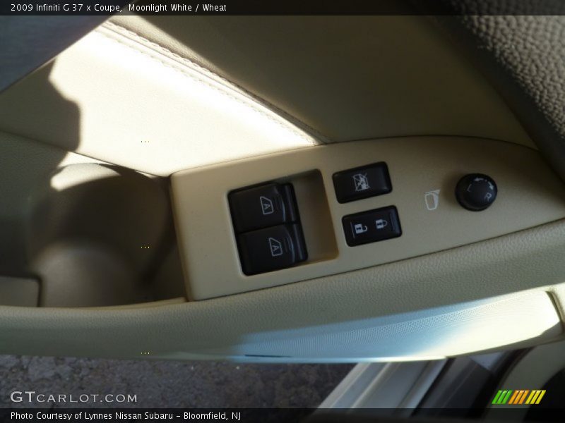 Moonlight White / Wheat 2009 Infiniti G 37 x Coupe