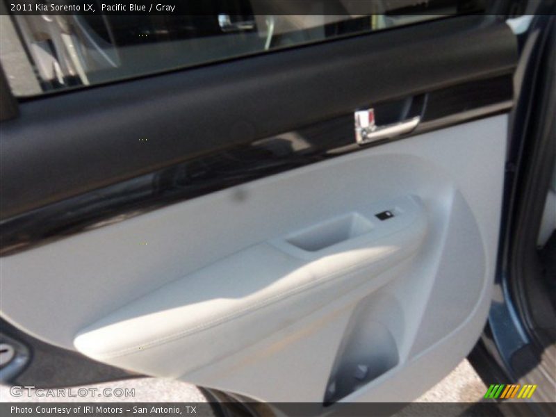 Pacific Blue / Gray 2011 Kia Sorento LX
