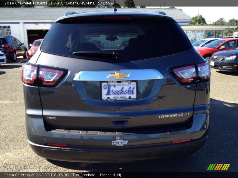 Cyber Grey Metallic / Ebony 2014 Chevrolet Traverse LT AWD