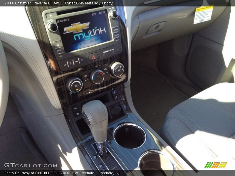 Cyber Grey Metallic / Ebony 2014 Chevrolet Traverse LT AWD