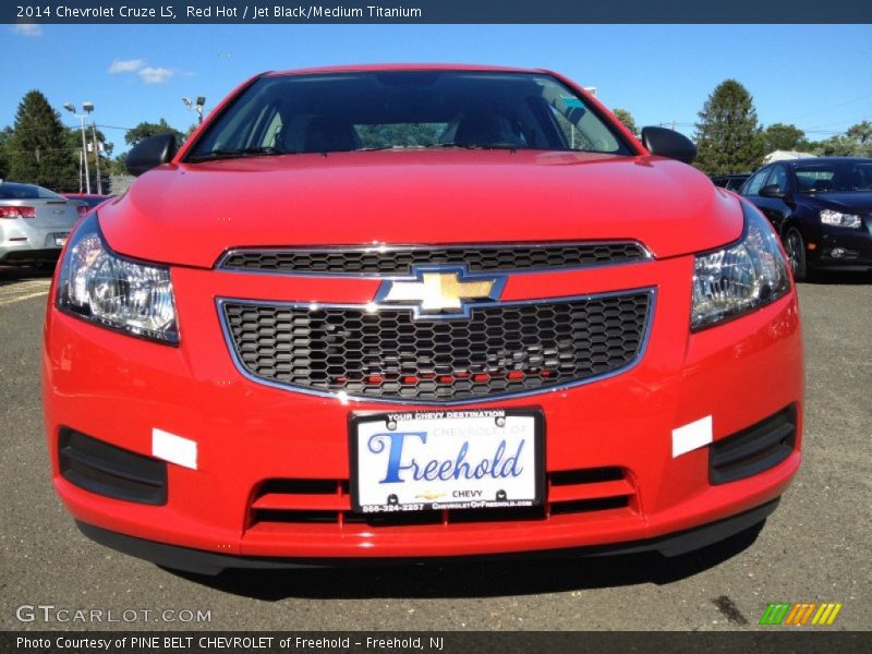 Red Hot / Jet Black/Medium Titanium 2014 Chevrolet Cruze LS
