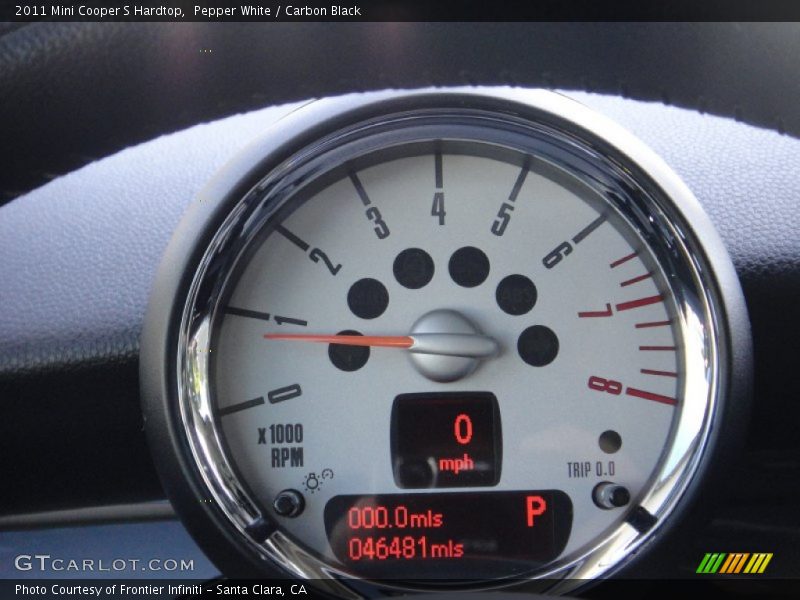 Pepper White / Carbon Black 2011 Mini Cooper S Hardtop