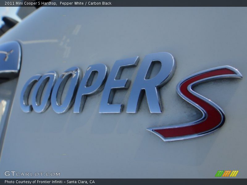Pepper White / Carbon Black 2011 Mini Cooper S Hardtop