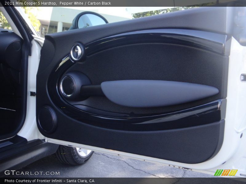 Pepper White / Carbon Black 2011 Mini Cooper S Hardtop