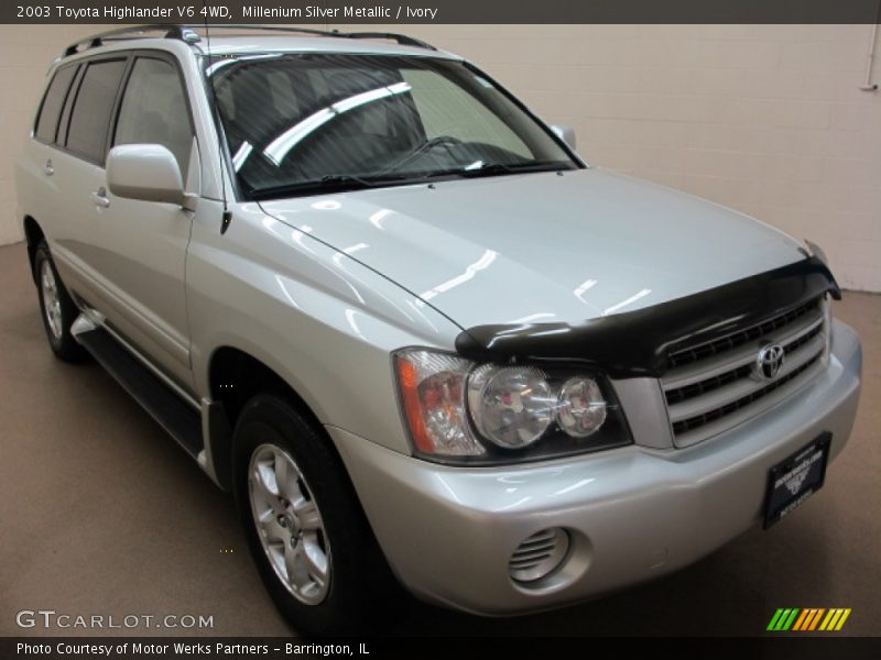Millenium Silver Metallic / Ivory 2003 Toyota Highlander V6 4WD