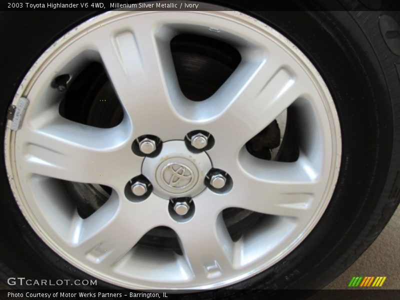 Millenium Silver Metallic / Ivory 2003 Toyota Highlander V6 4WD