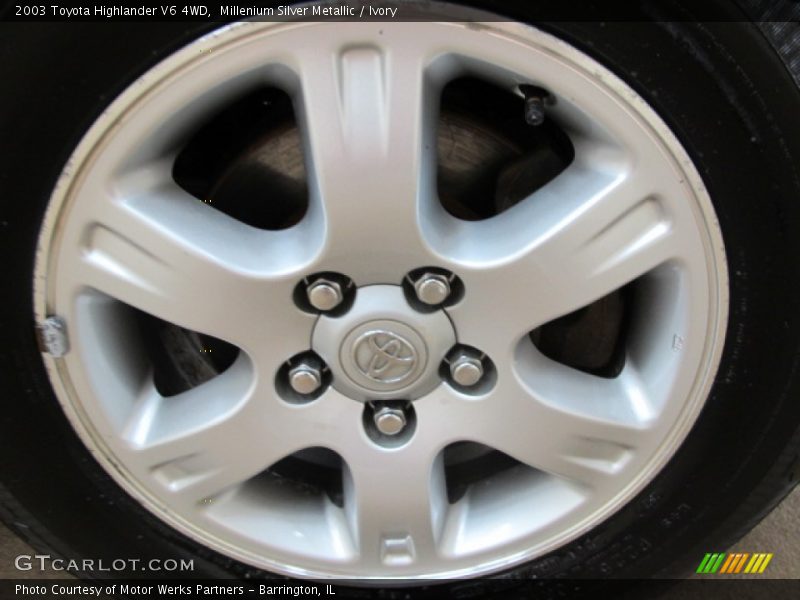 Millenium Silver Metallic / Ivory 2003 Toyota Highlander V6 4WD
