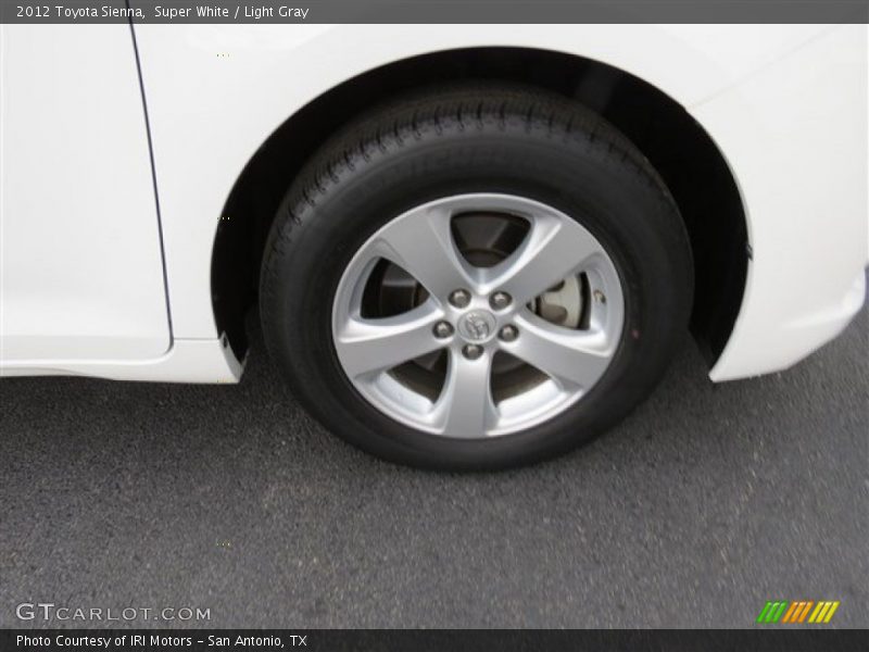 Super White / Light Gray 2012 Toyota Sienna