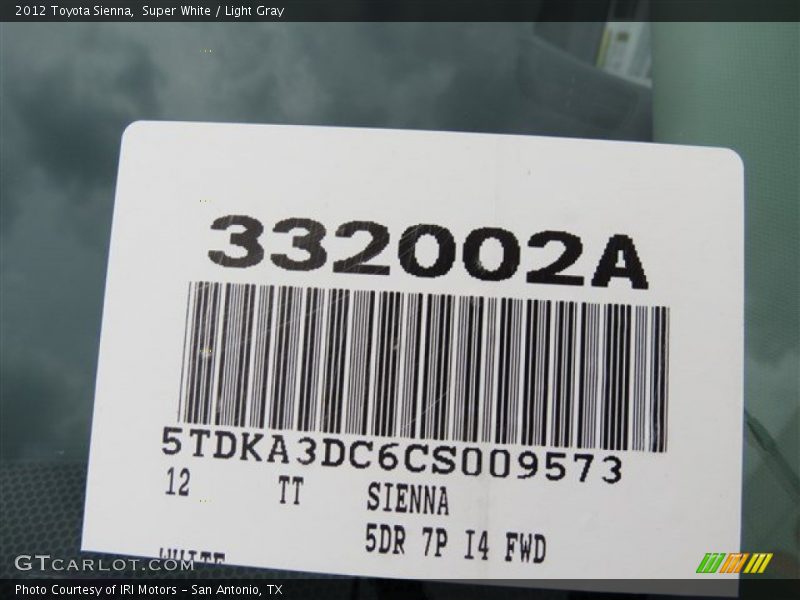 Super White / Light Gray 2012 Toyota Sienna