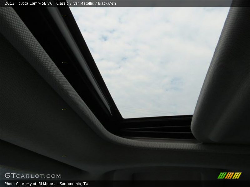 Classic Silver Metallic / Black/Ash 2012 Toyota Camry SE V6