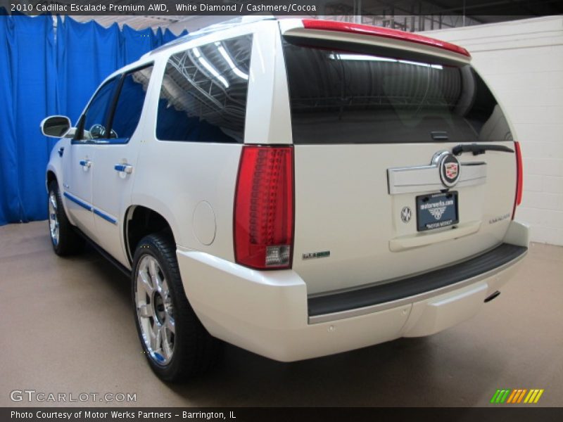 White Diamond / Cashmere/Cocoa 2010 Cadillac Escalade Premium AWD