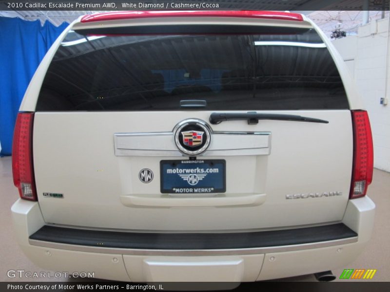 White Diamond / Cashmere/Cocoa 2010 Cadillac Escalade Premium AWD