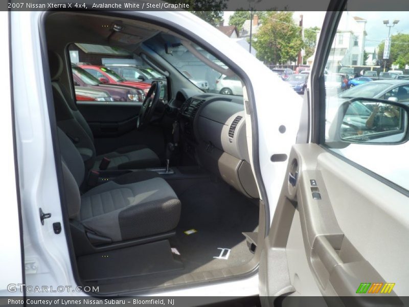 Avalanche White / Steel/Graphite 2007 Nissan Xterra X 4x4
