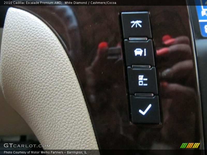 White Diamond / Cashmere/Cocoa 2010 Cadillac Escalade Premium AWD