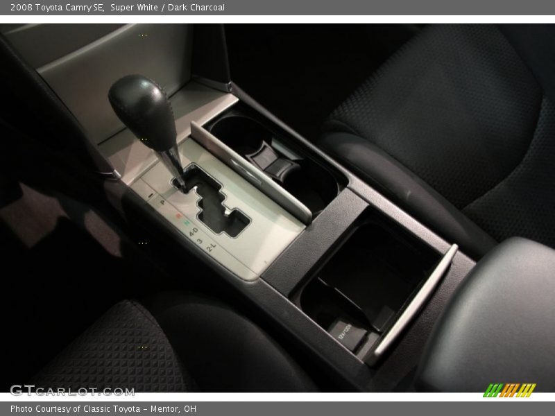 Super White / Dark Charcoal 2008 Toyota Camry SE