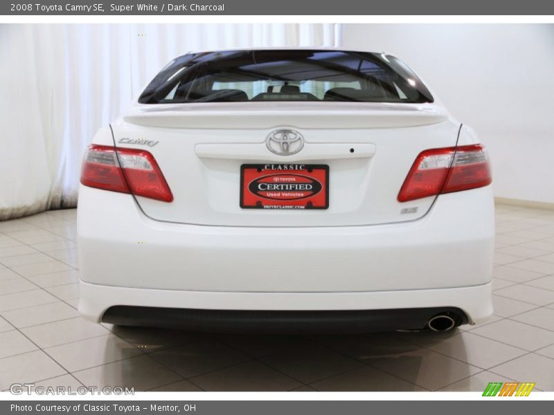 Super White / Dark Charcoal 2008 Toyota Camry SE
