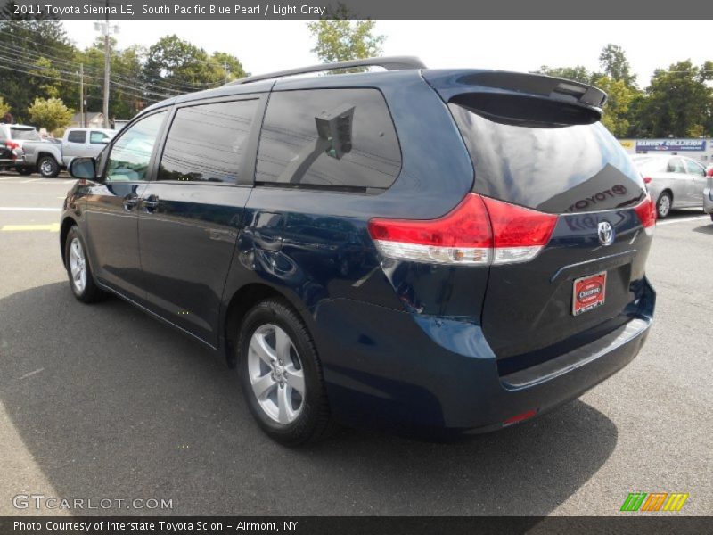 South Pacific Blue Pearl / Light Gray 2011 Toyota Sienna LE