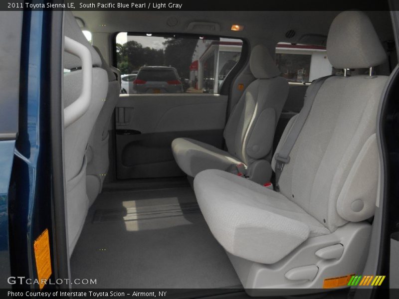 South Pacific Blue Pearl / Light Gray 2011 Toyota Sienna LE