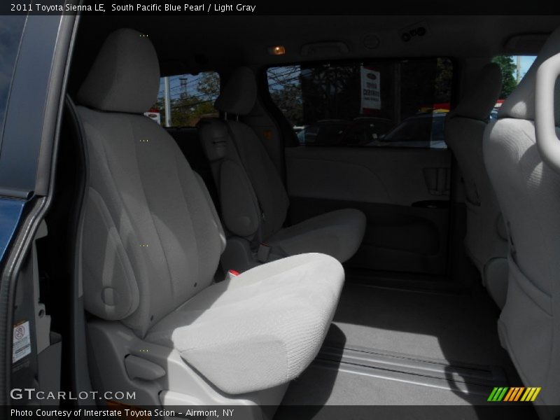 South Pacific Blue Pearl / Light Gray 2011 Toyota Sienna LE