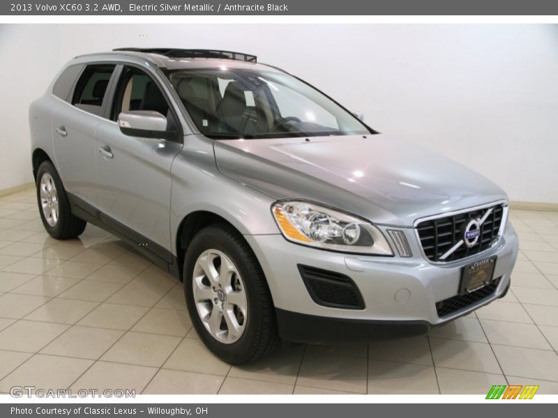 Electric Silver Metallic / Anthracite Black 2013 Volvo XC60 3.2 AWD