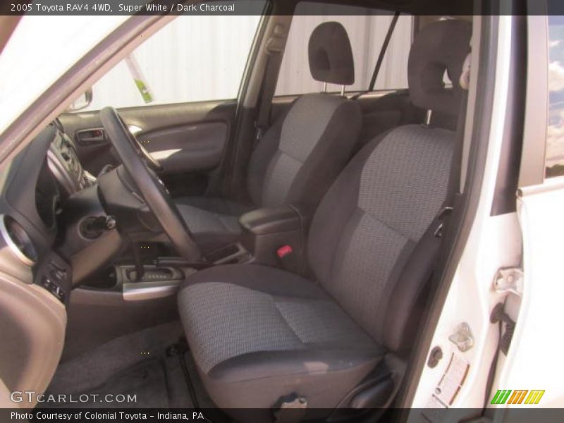 Super White / Dark Charcoal 2005 Toyota RAV4 4WD
