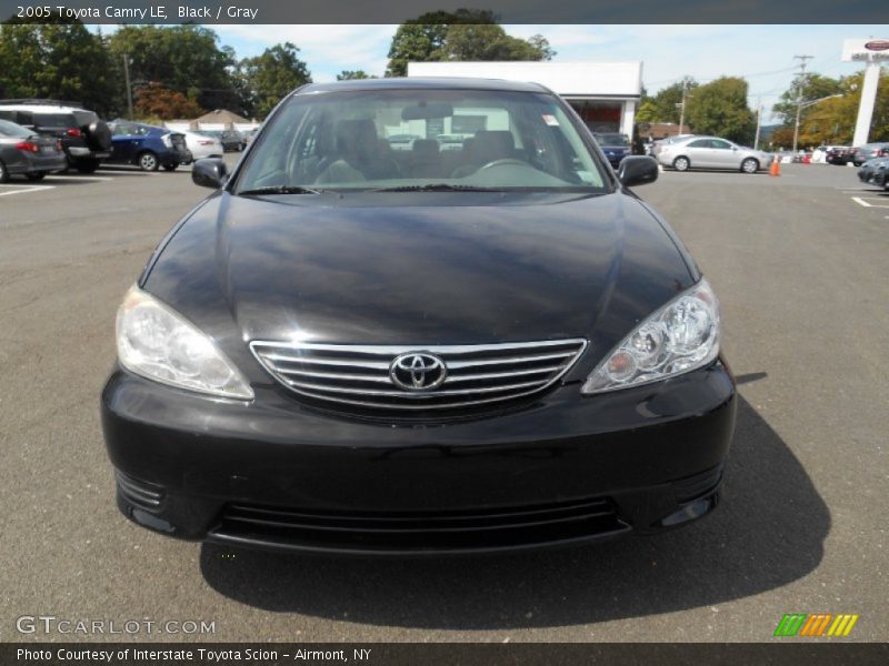 Black / Gray 2005 Toyota Camry LE