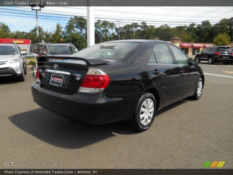 Black / Gray 2005 Toyota Camry LE