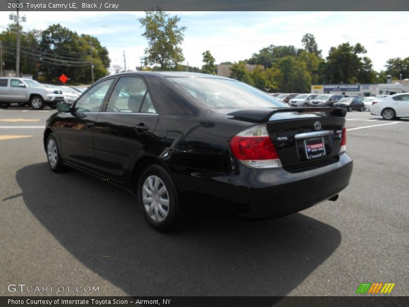 Black / Gray 2005 Toyota Camry LE