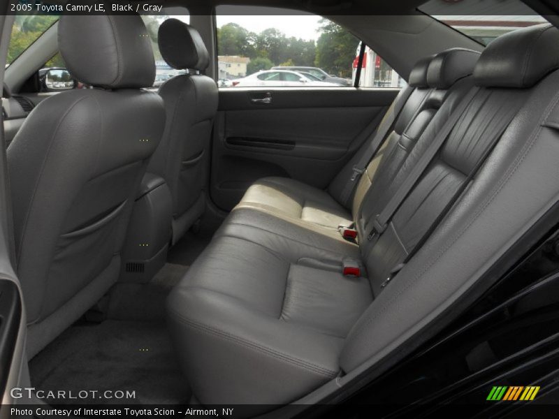 Black / Gray 2005 Toyota Camry LE