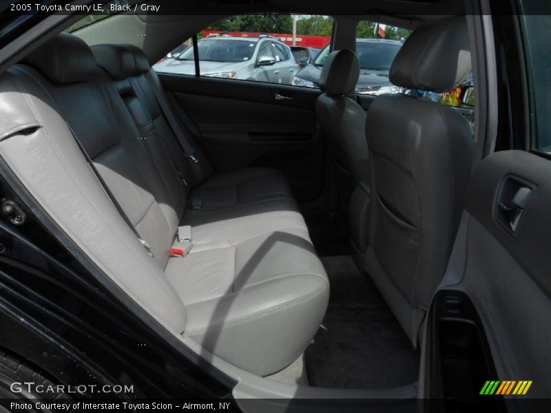 Black / Gray 2005 Toyota Camry LE