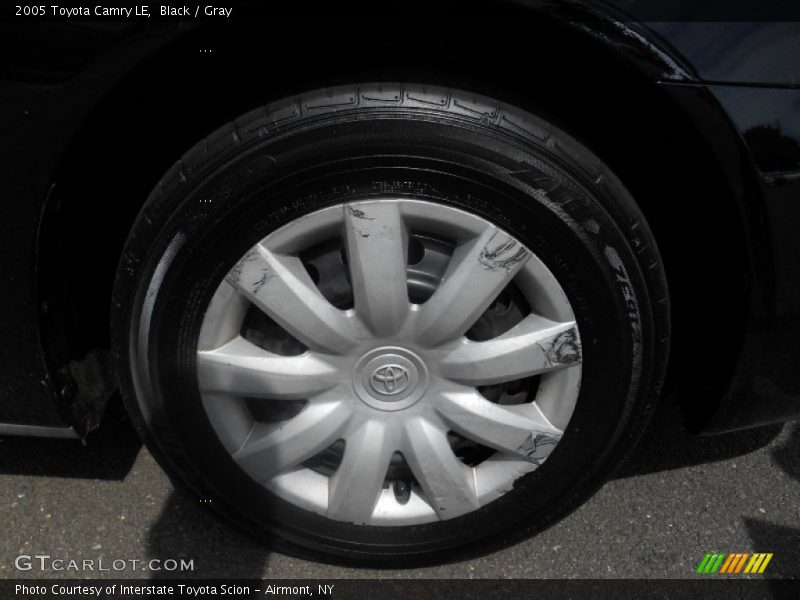 Black / Gray 2005 Toyota Camry LE