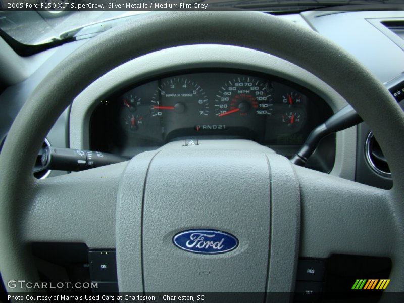 Silver Metallic / Medium Flint Grey 2005 Ford F150 XLT SuperCrew