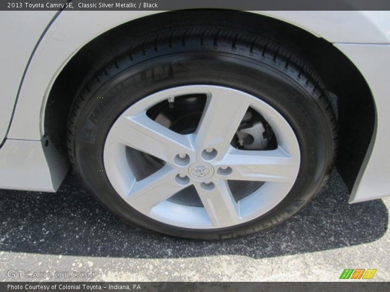 Classic Silver Metallic / Black 2013 Toyota Camry SE