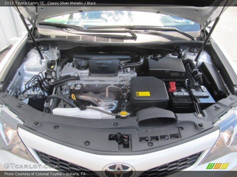 Classic Silver Metallic / Black 2013 Toyota Camry SE