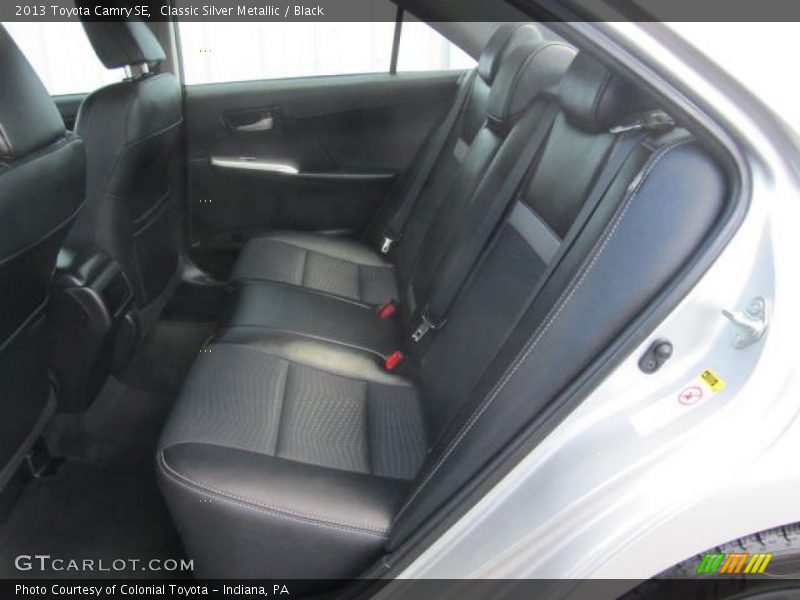 Classic Silver Metallic / Black 2013 Toyota Camry SE