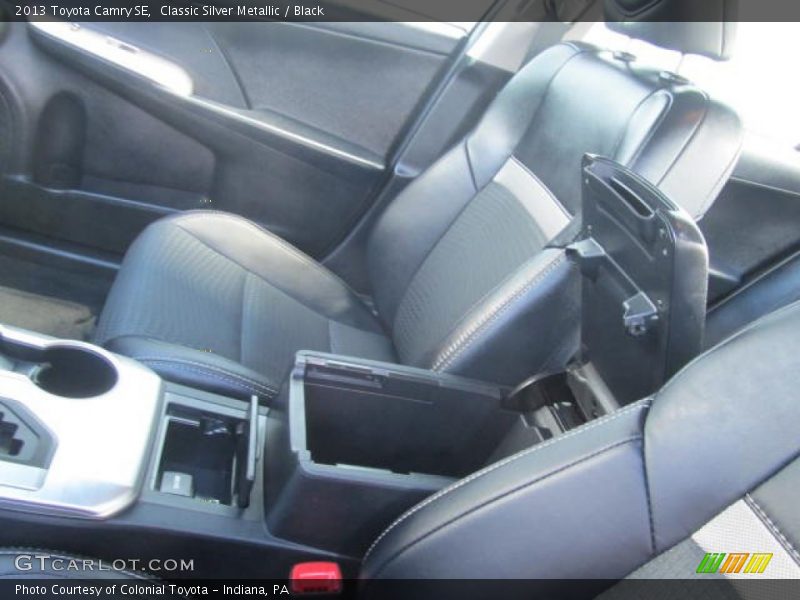 Classic Silver Metallic / Black 2013 Toyota Camry SE