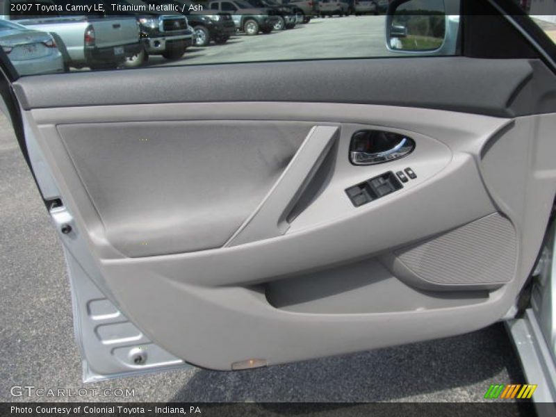 Titanium Metallic / Ash 2007 Toyota Camry LE