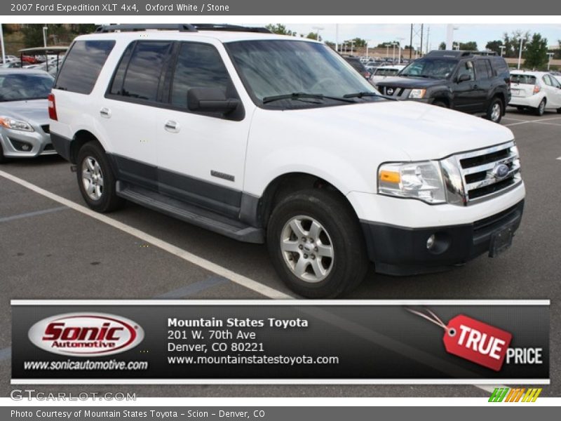 Oxford White / Stone 2007 Ford Expedition XLT 4x4