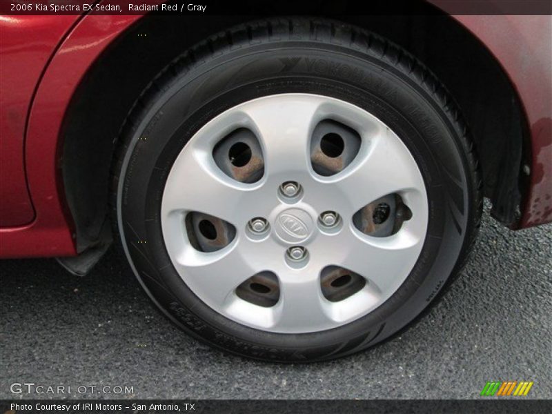 Radiant Red / Gray 2006 Kia Spectra EX Sedan