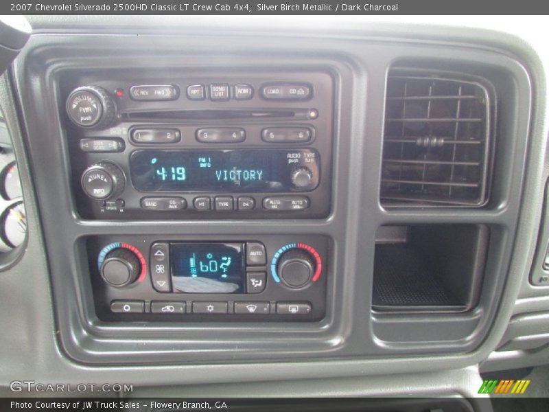 Silver Birch Metallic / Dark Charcoal 2007 Chevrolet Silverado 2500HD Classic LT Crew Cab 4x4