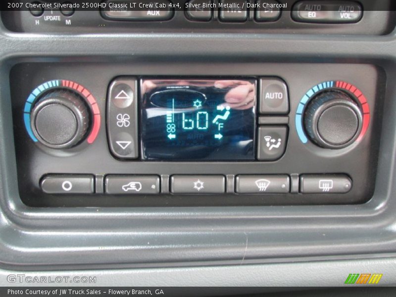 Silver Birch Metallic / Dark Charcoal 2007 Chevrolet Silverado 2500HD Classic LT Crew Cab 4x4