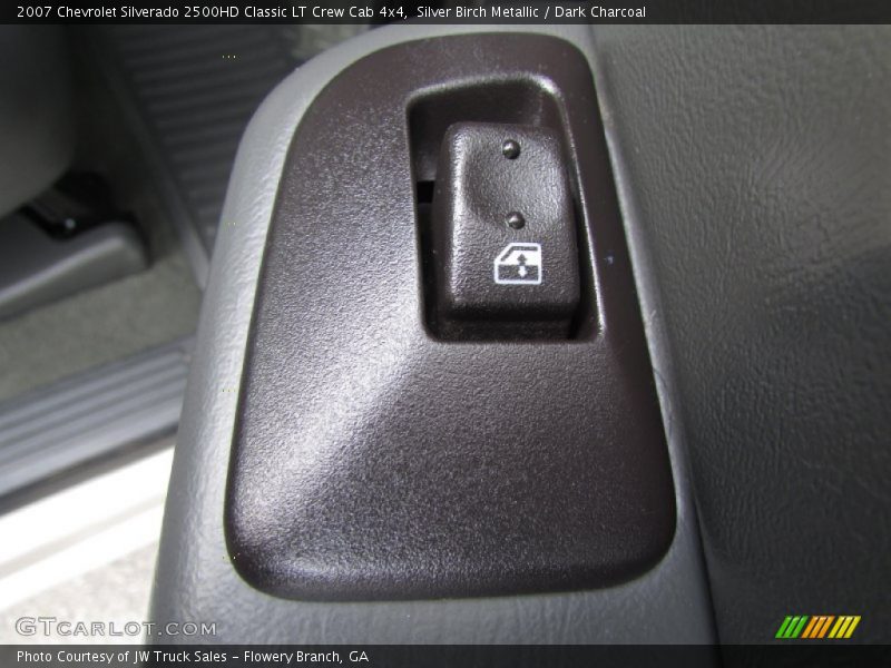 Silver Birch Metallic / Dark Charcoal 2007 Chevrolet Silverado 2500HD Classic LT Crew Cab 4x4