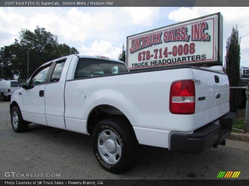 Oxford White / Medium Flint 2007 Ford F150 XL SuperCab