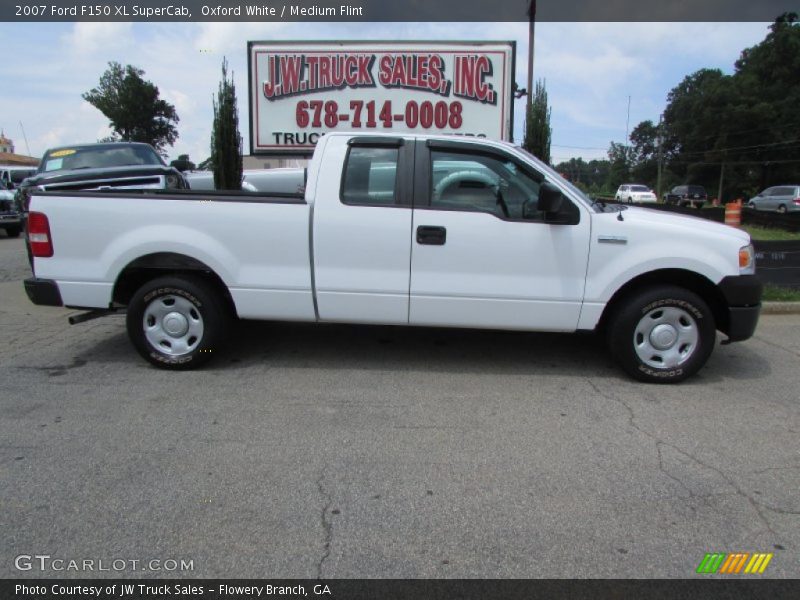Oxford White / Medium Flint 2007 Ford F150 XL SuperCab